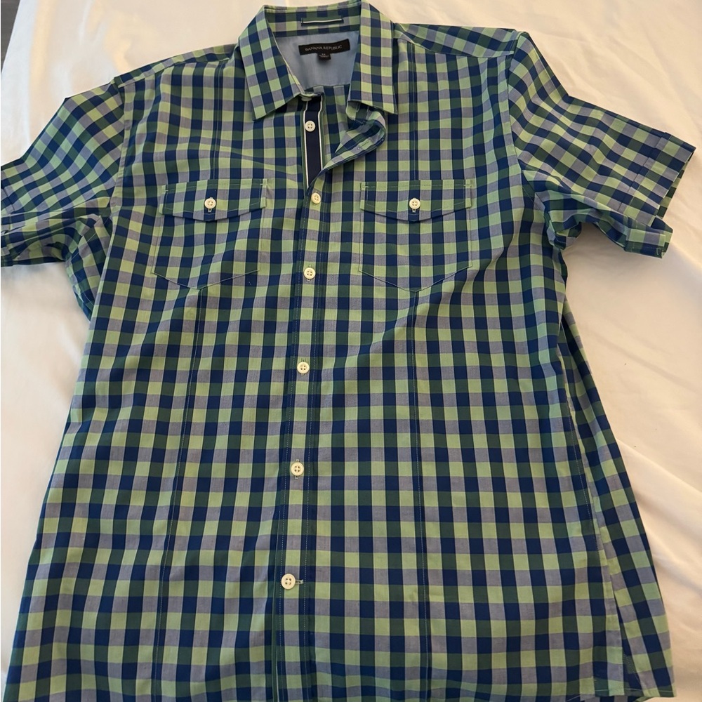 Banana Republic Blue and Green Casual Button Down Shirt